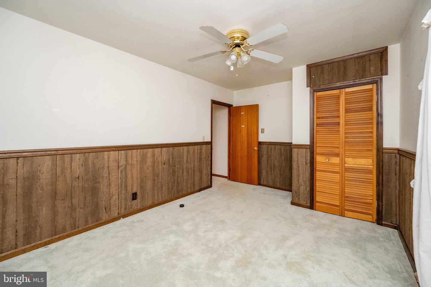 1021 E High St Property Photo 33