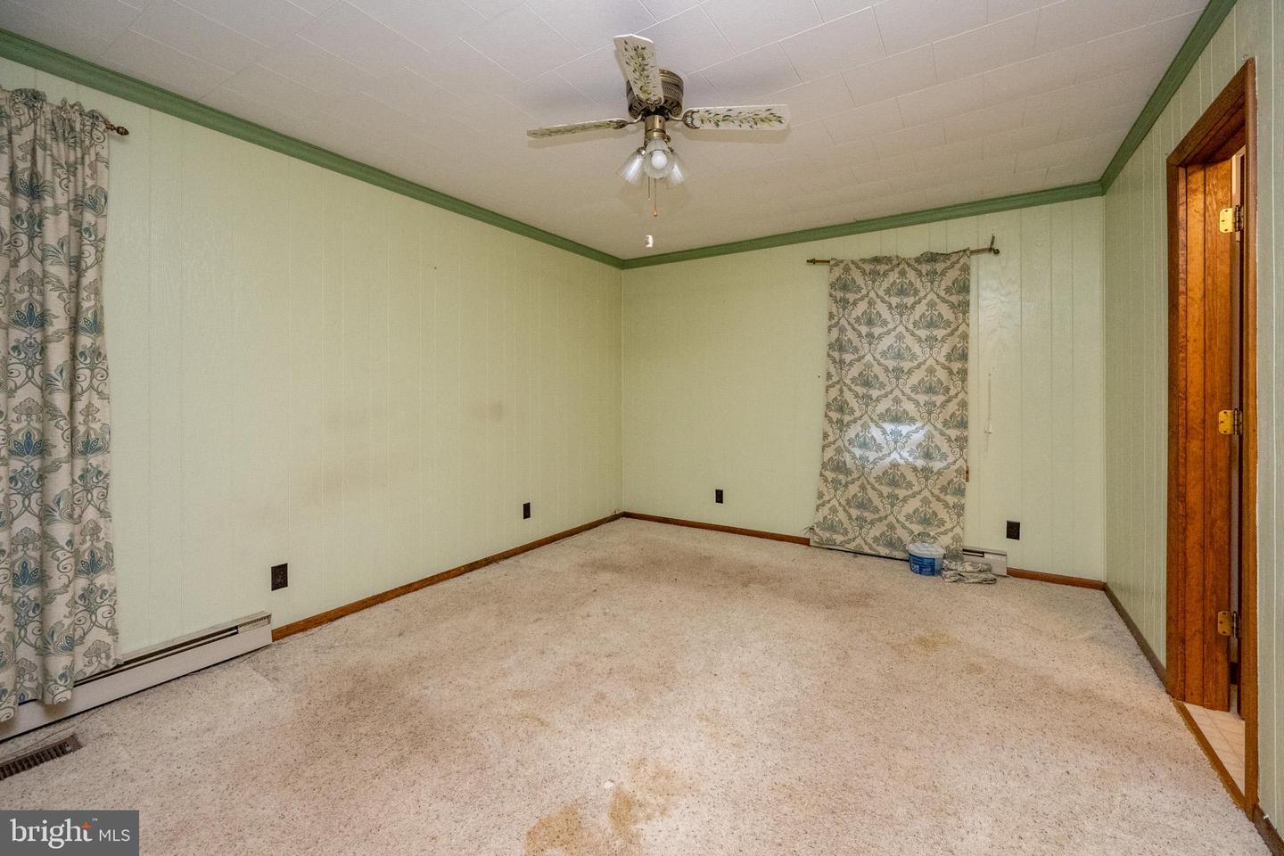 1021 E High St Property Photo 35