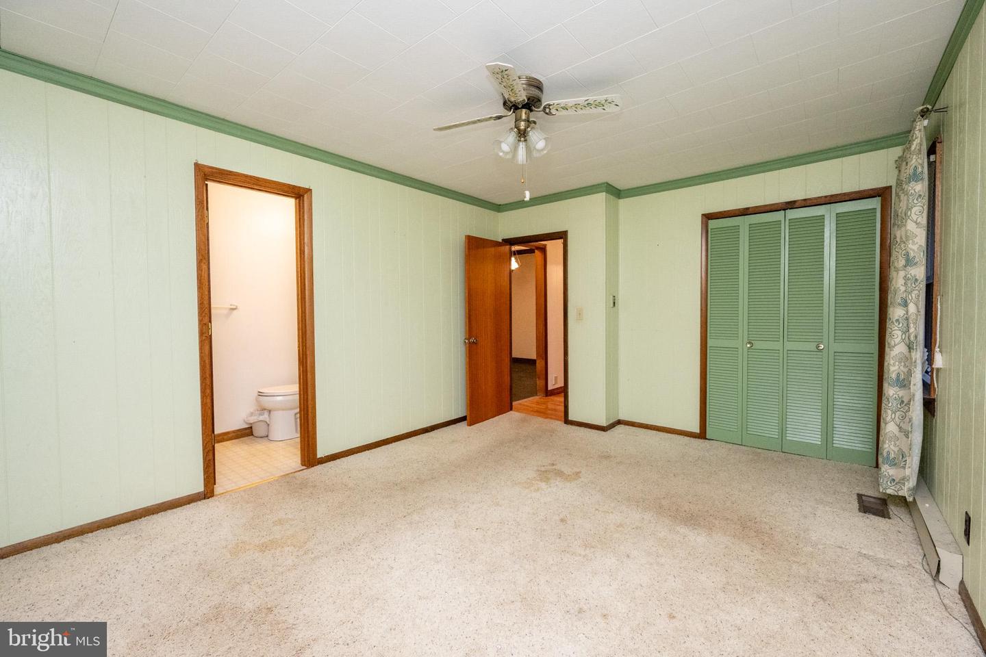 1021 E High St Property Photo 37