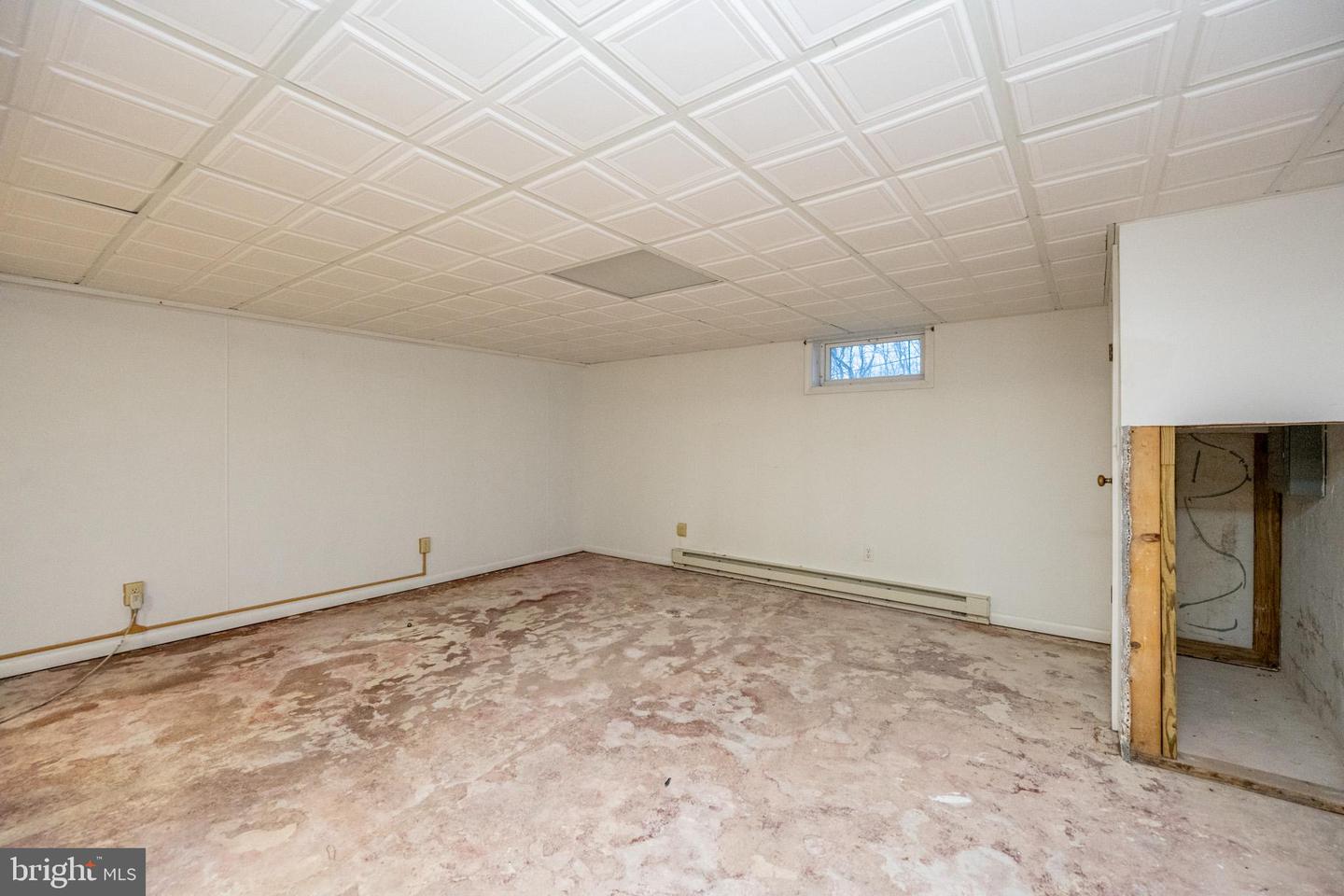 1021 E High St Property Photo 51