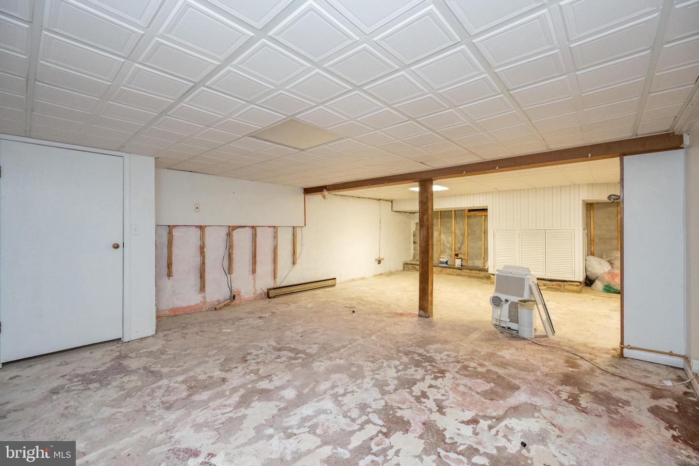 1021 E High St Property Photo 53
