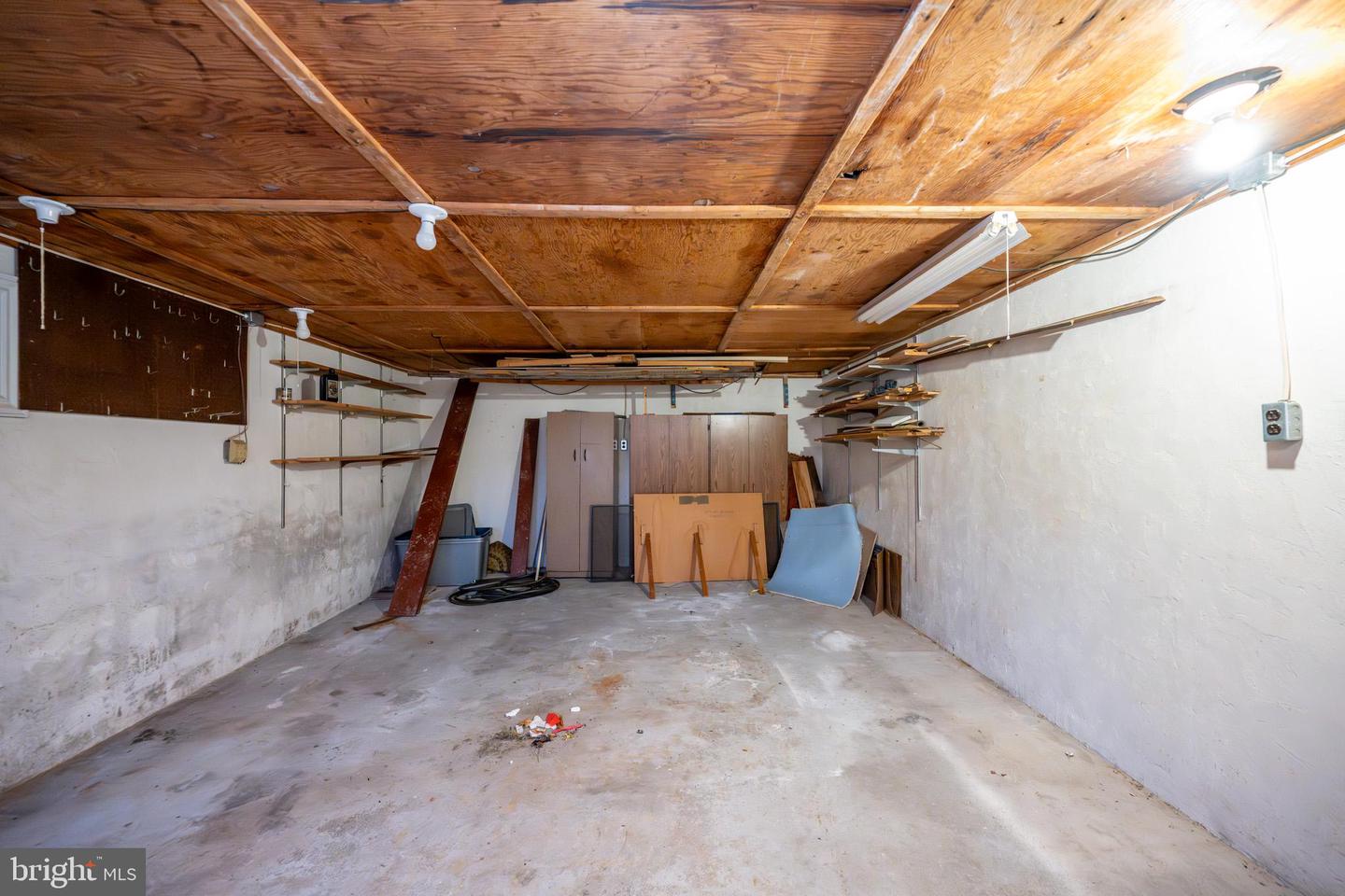 1021 E High St Property Photo 54