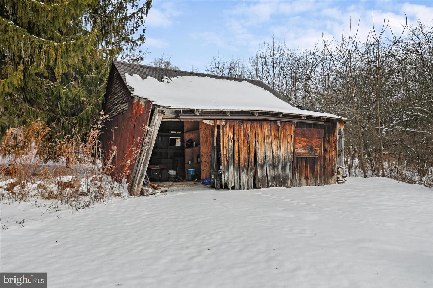 107 Shade Hollow Rd Property Photo 41
