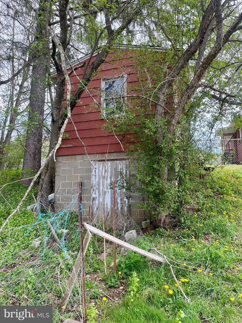 107 Shade Hollow Rd Property Photo 45