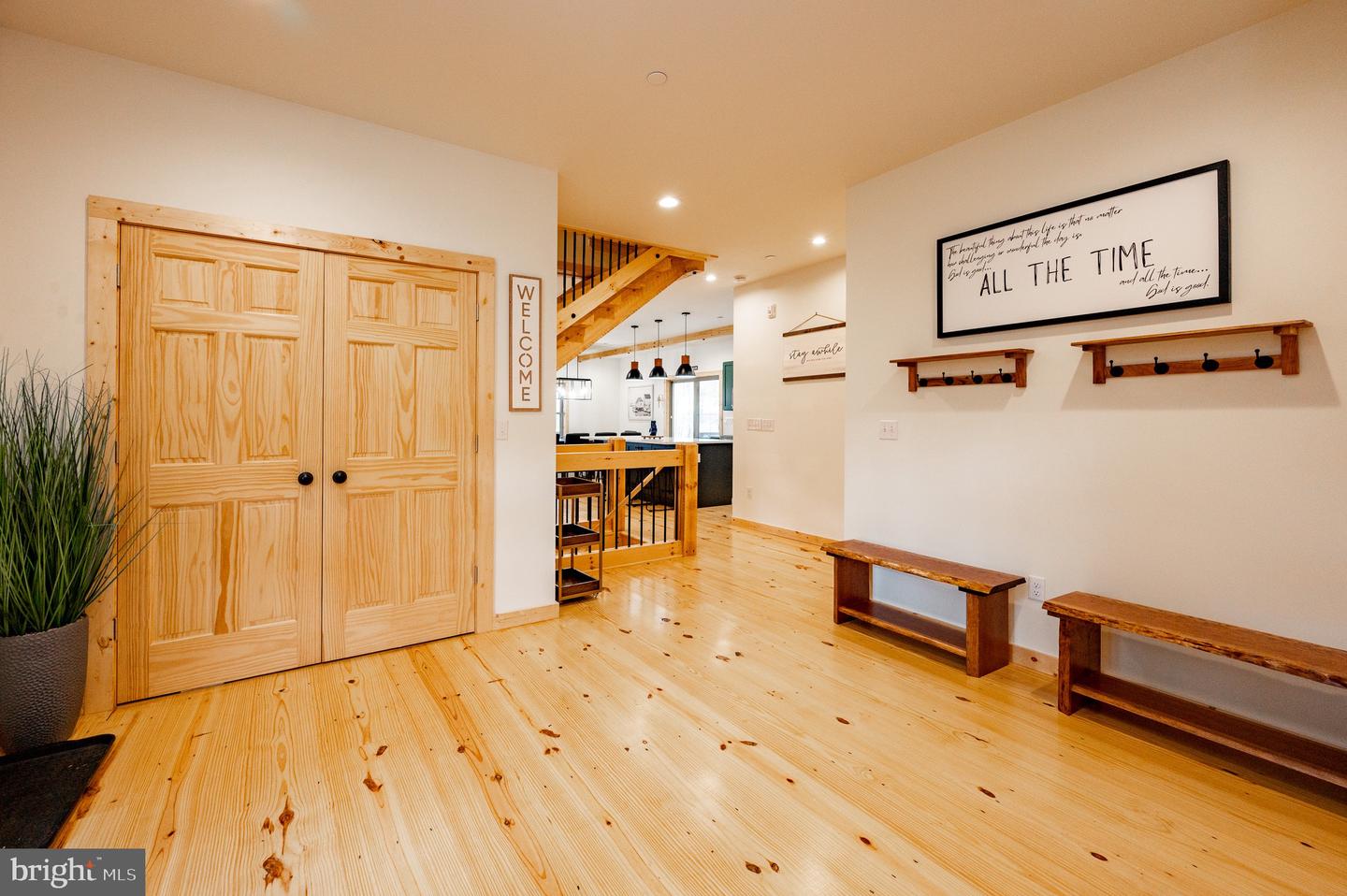 36 Irwin Way Property Photo 8