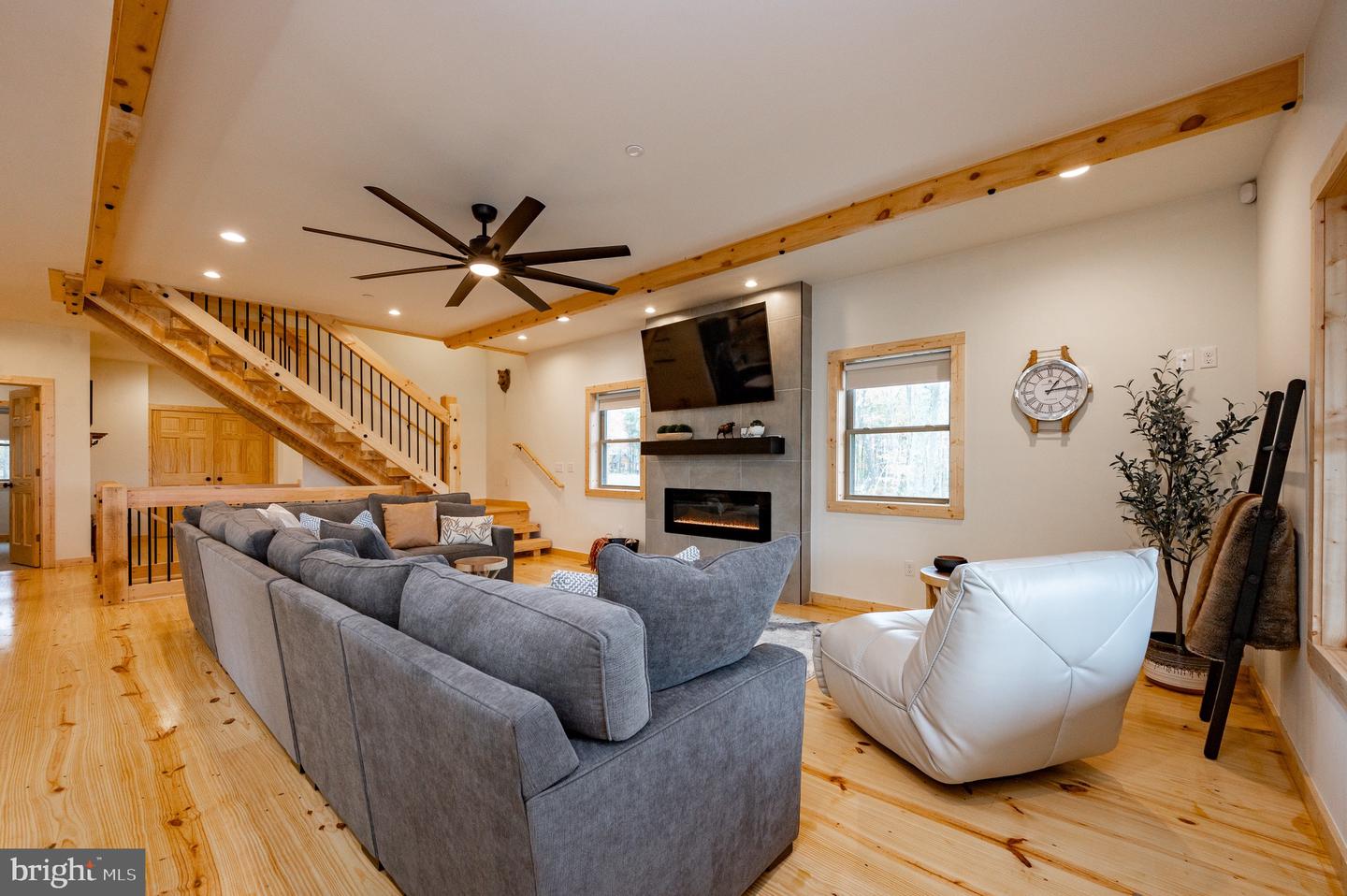 36 Irwin Way Property Photo 12