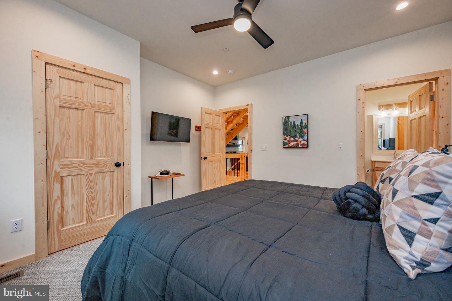 36 Irwin Way Property Photo 38