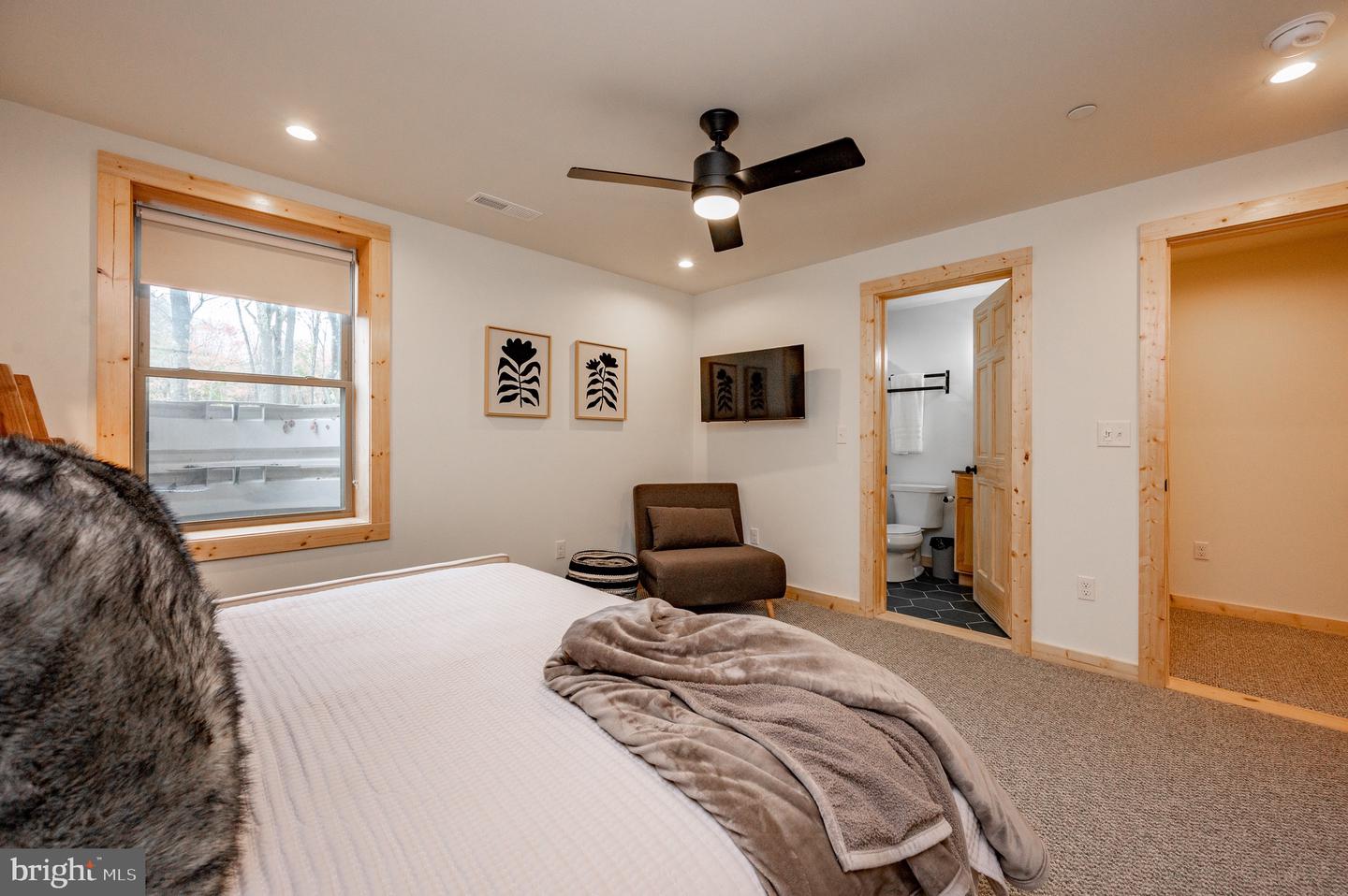 36 Irwin Way Property Photo 52