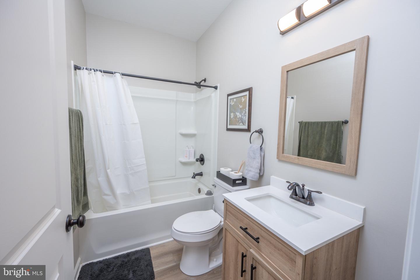 448 Biltmore Vw Property Photo 26