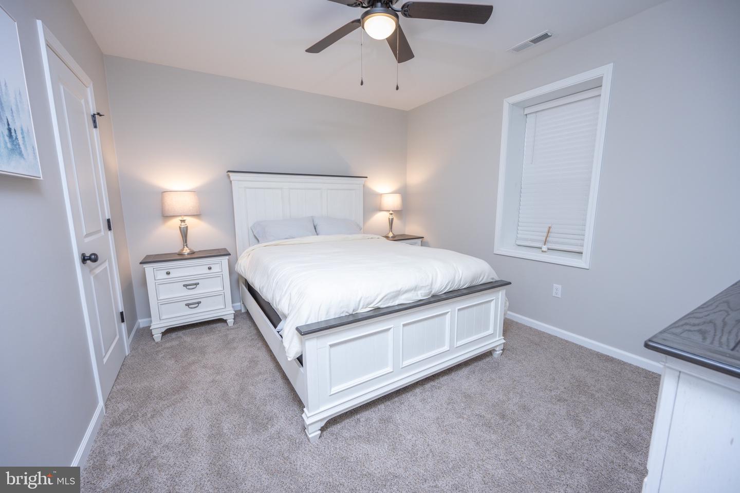 448 Biltmore Vw Property Photo 40