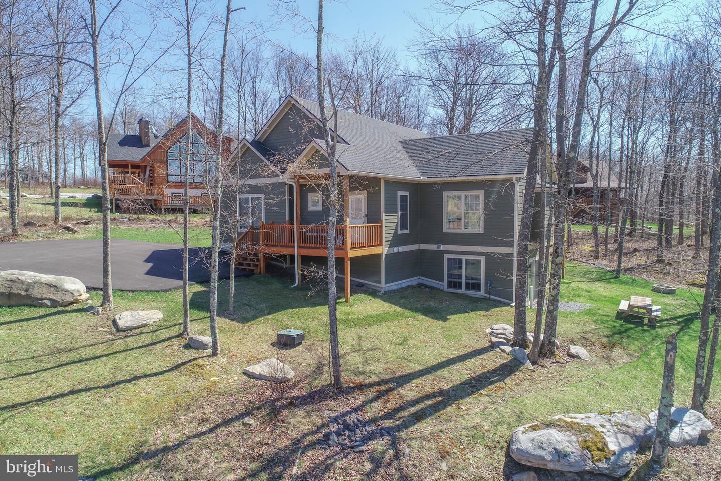 448 Biltmore Vw Property Photo 57