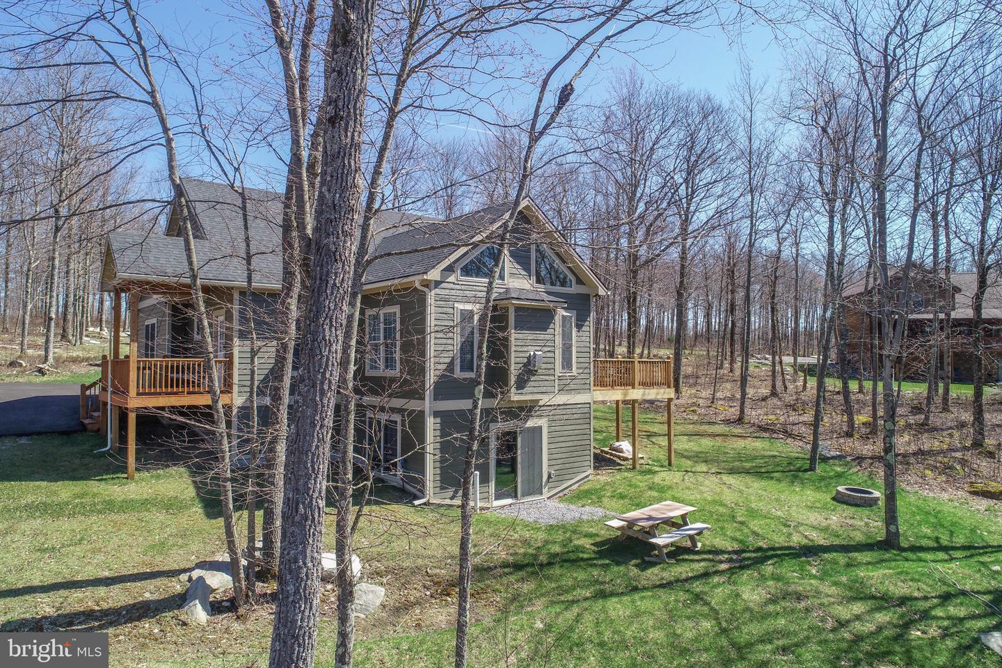 448 Biltmore Vw Property Photo 58