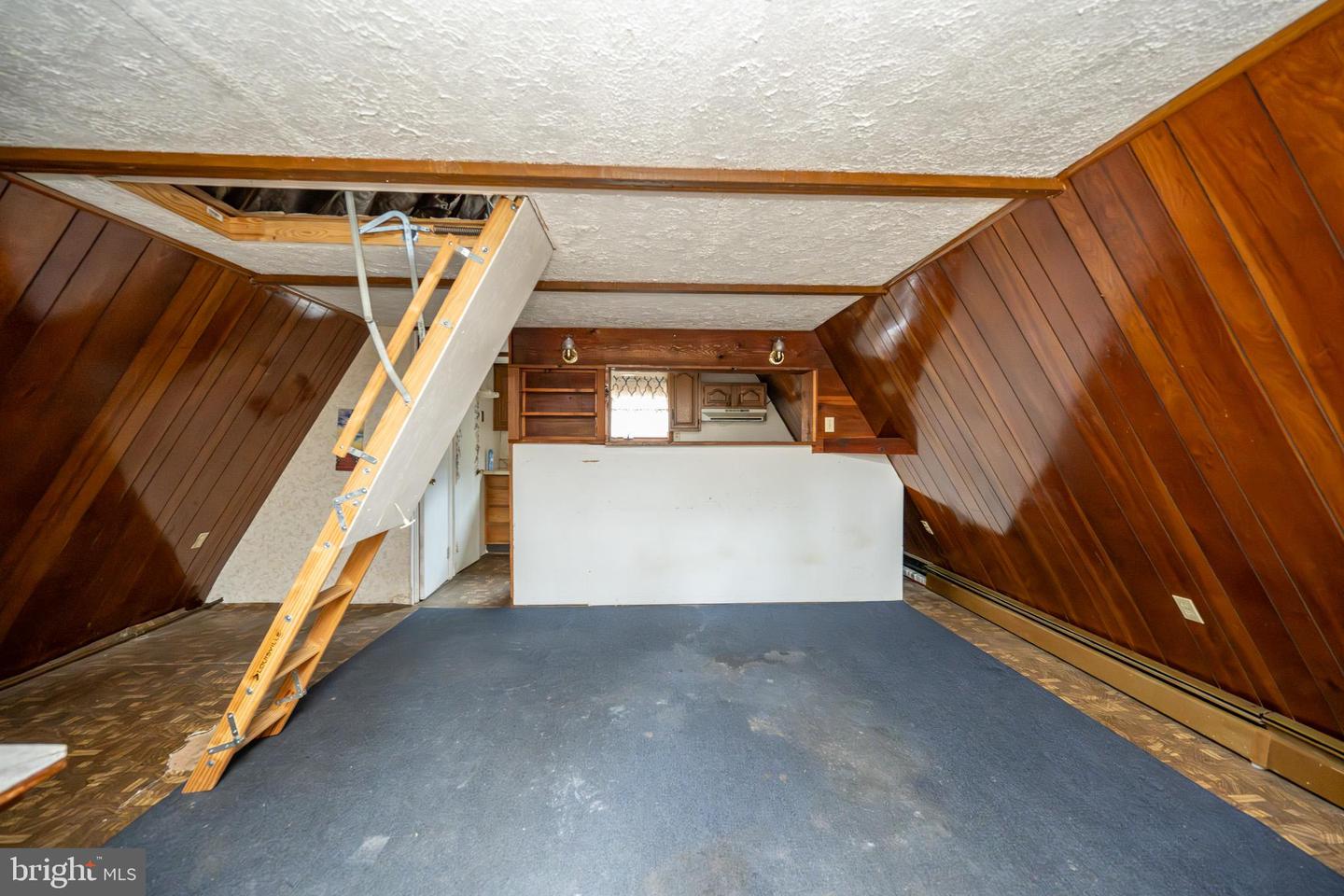 141 Montana Ln Property Photo 6