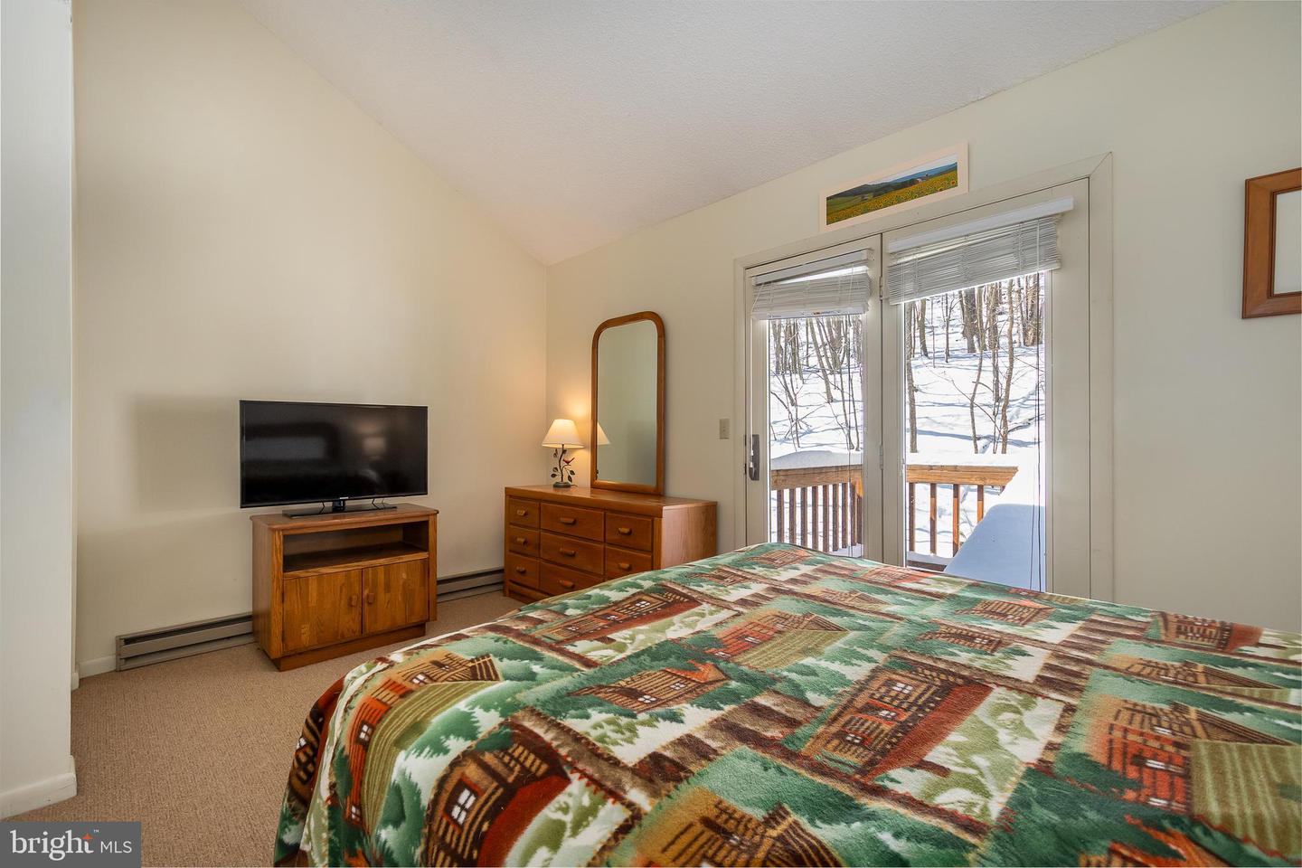 14 Winding Way #18b Property Photo 16