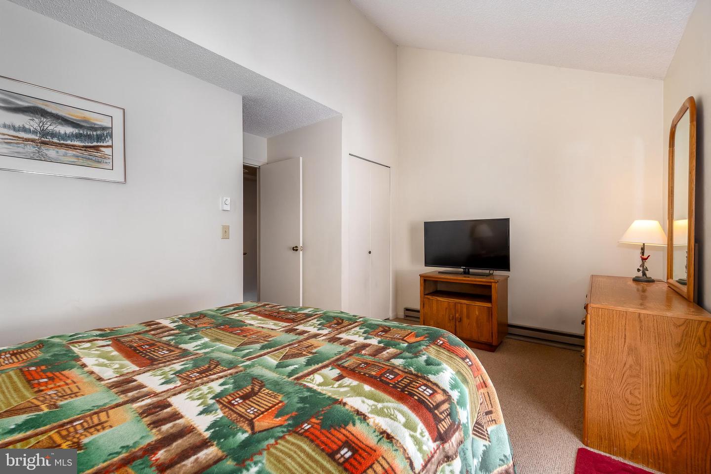 14 Winding Way #18b Property Photo 17