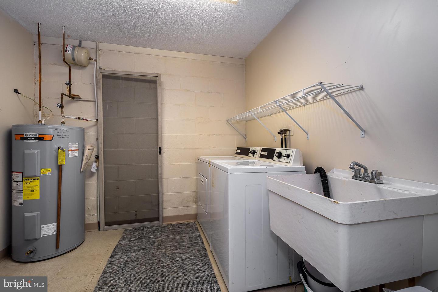 14 Winding Way #18b Property Photo 23