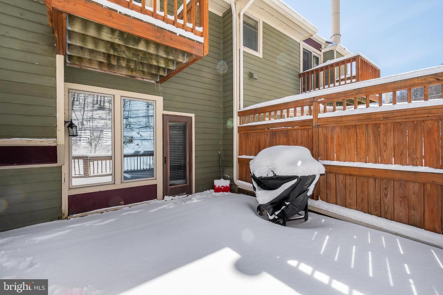 14 Winding Way #18b Property Photo 24