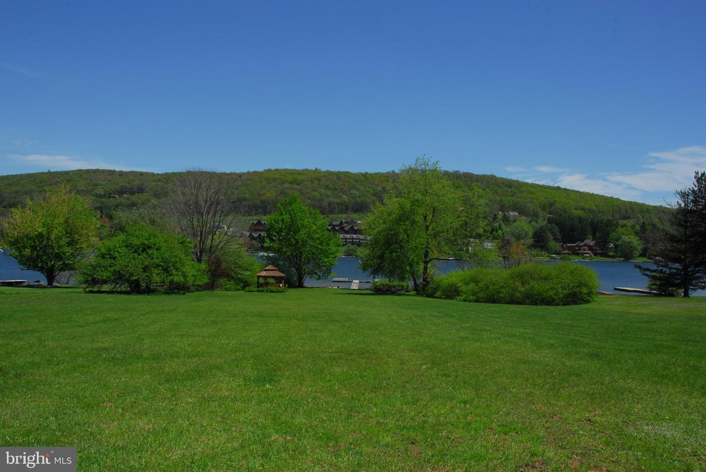 14 Winding Way #18b Property Photo 32