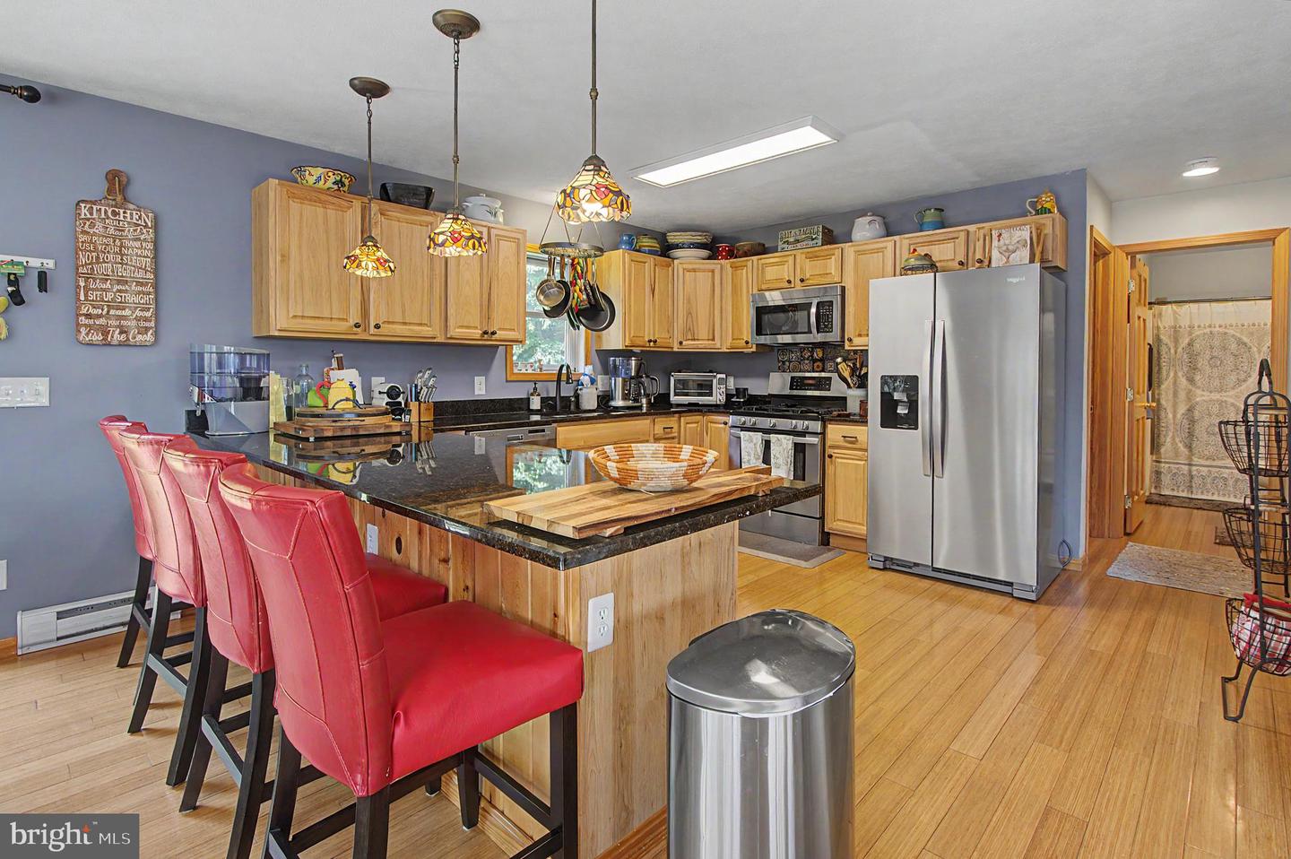 208 Smiley Face Ln Property Photo 5