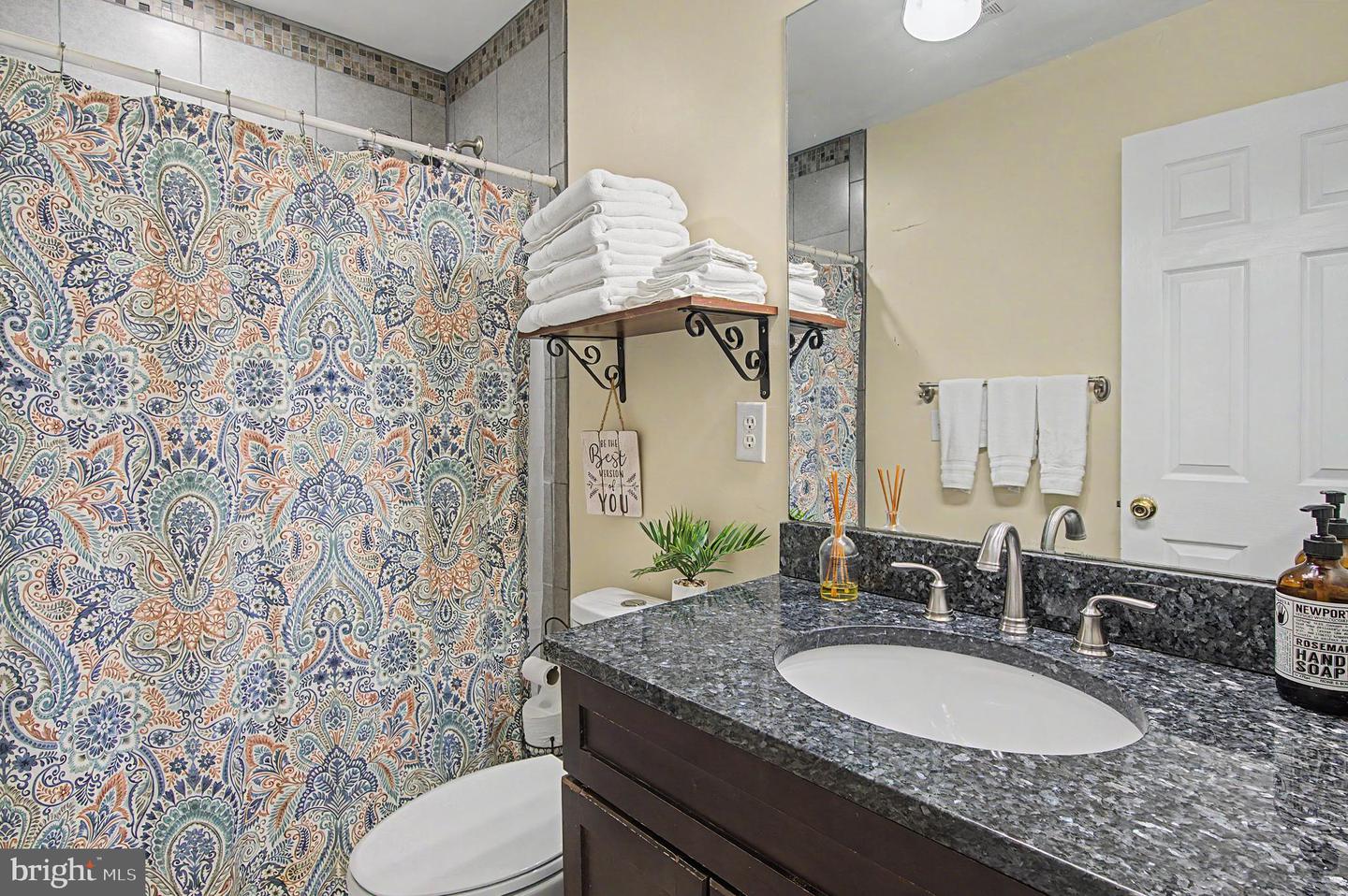 208 Smiley Face Ln Property Photo 23