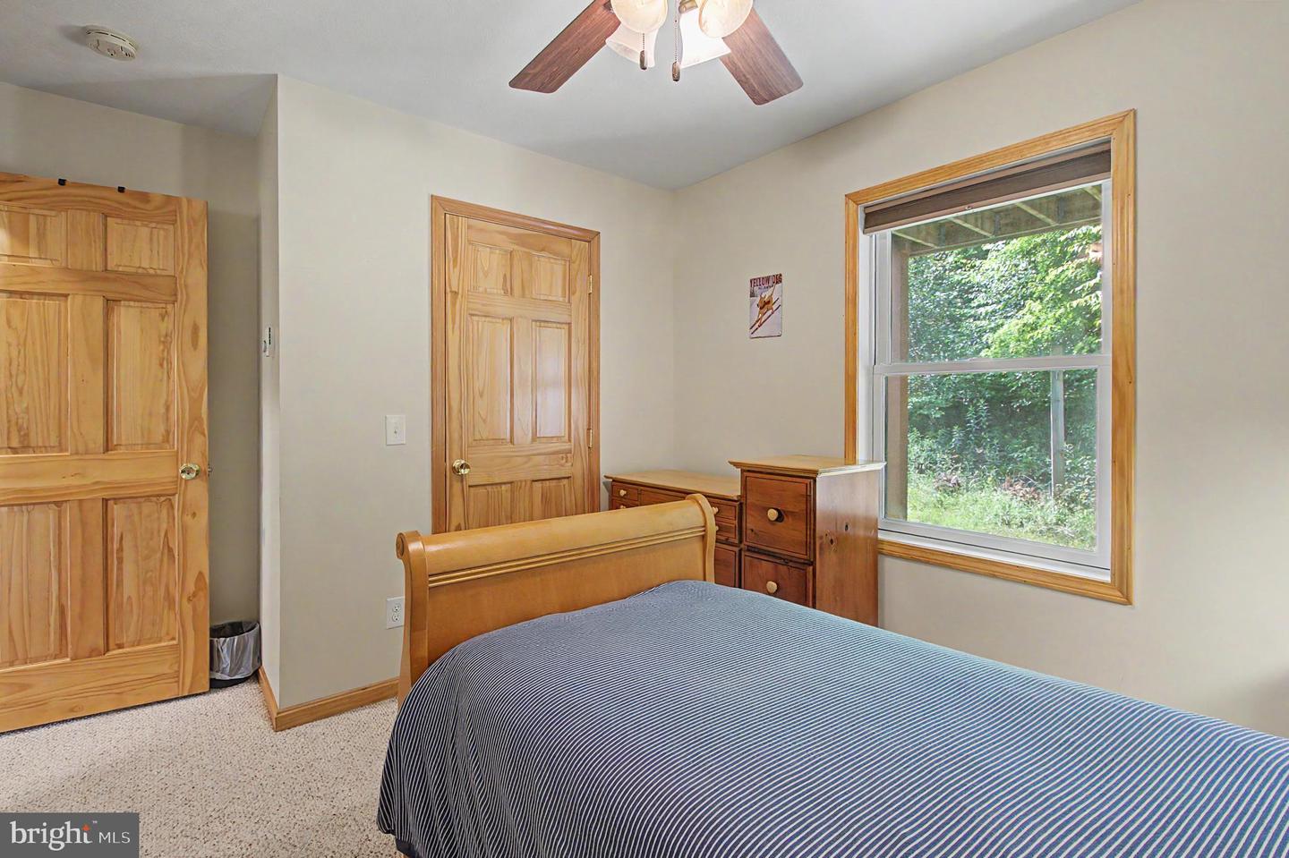 208 Smiley Face Ln Property Photo 40