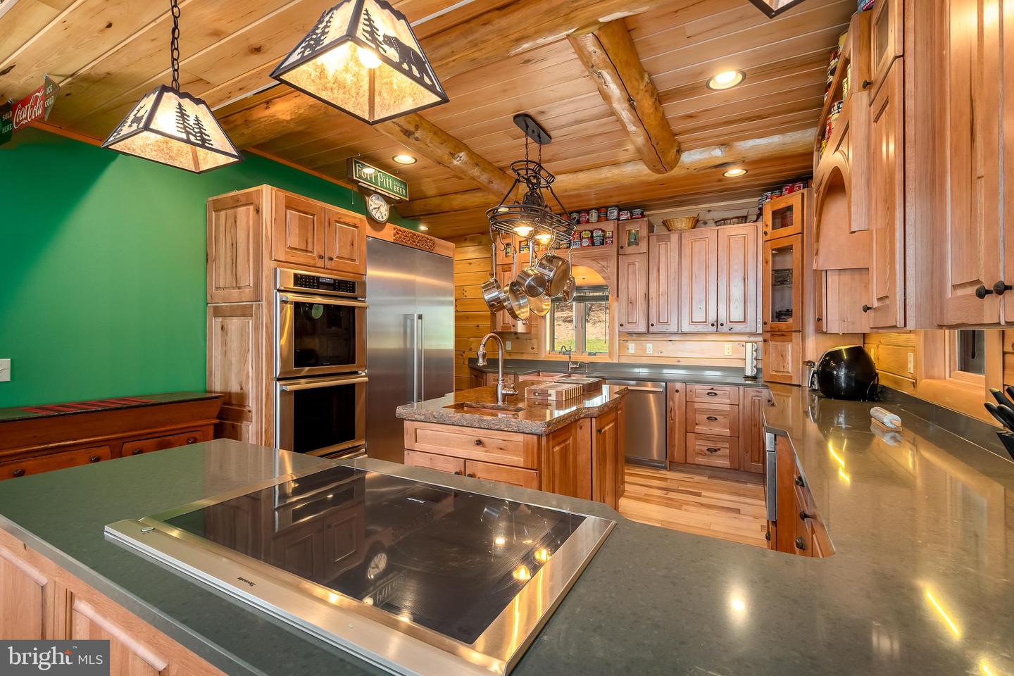 180 Glen Cove Rd Property Photo 18