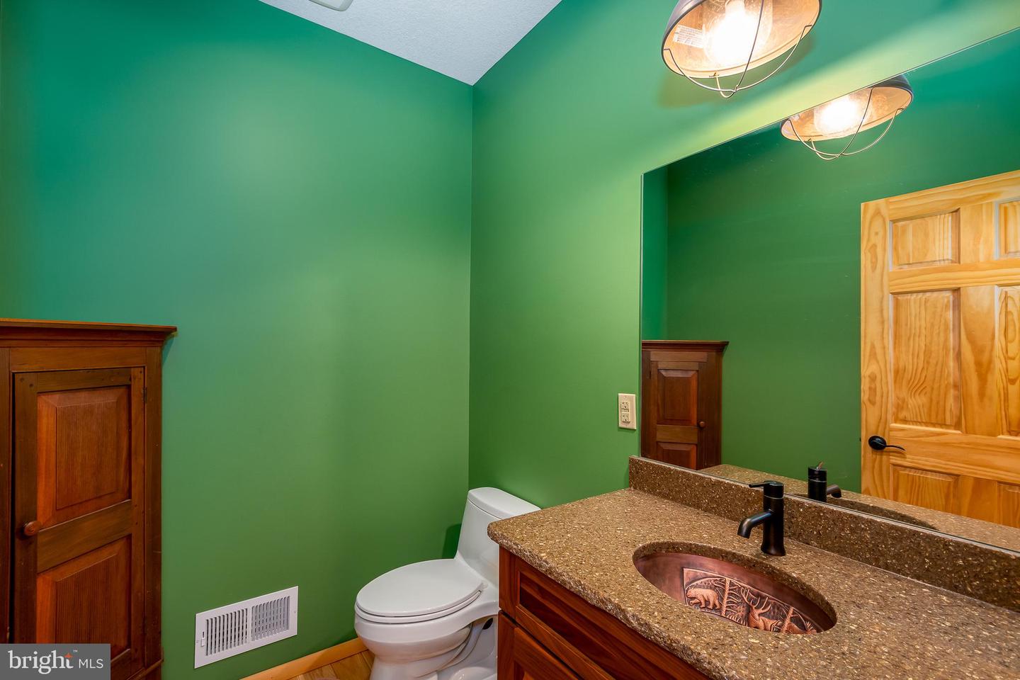 180 Glen Cove Rd Property Photo 42