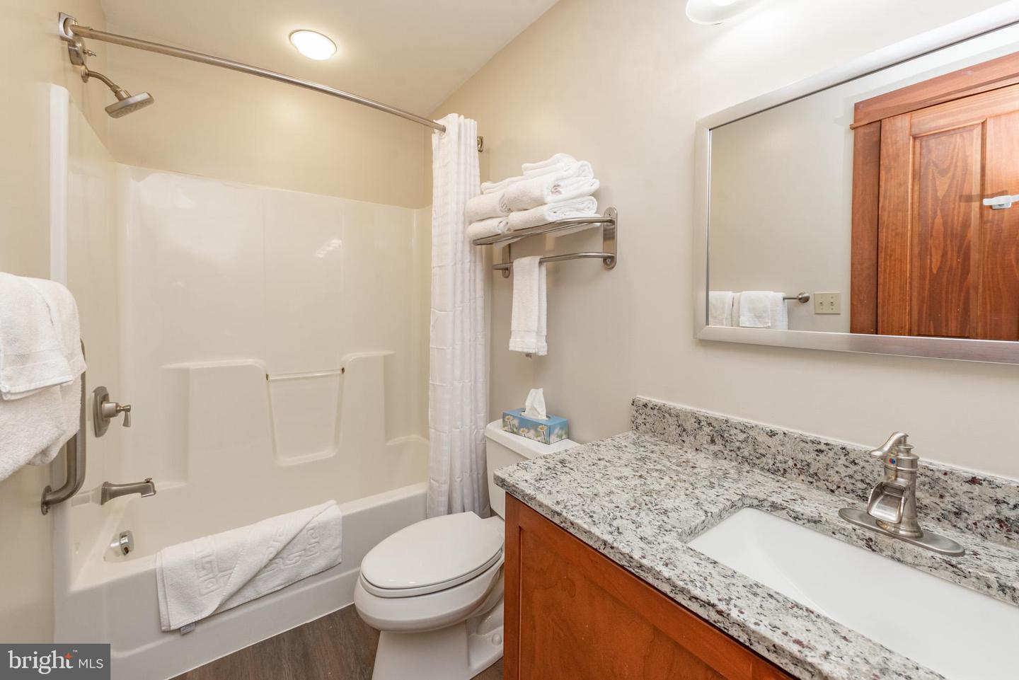 565 Glendale Rd #306 Property Photo 15