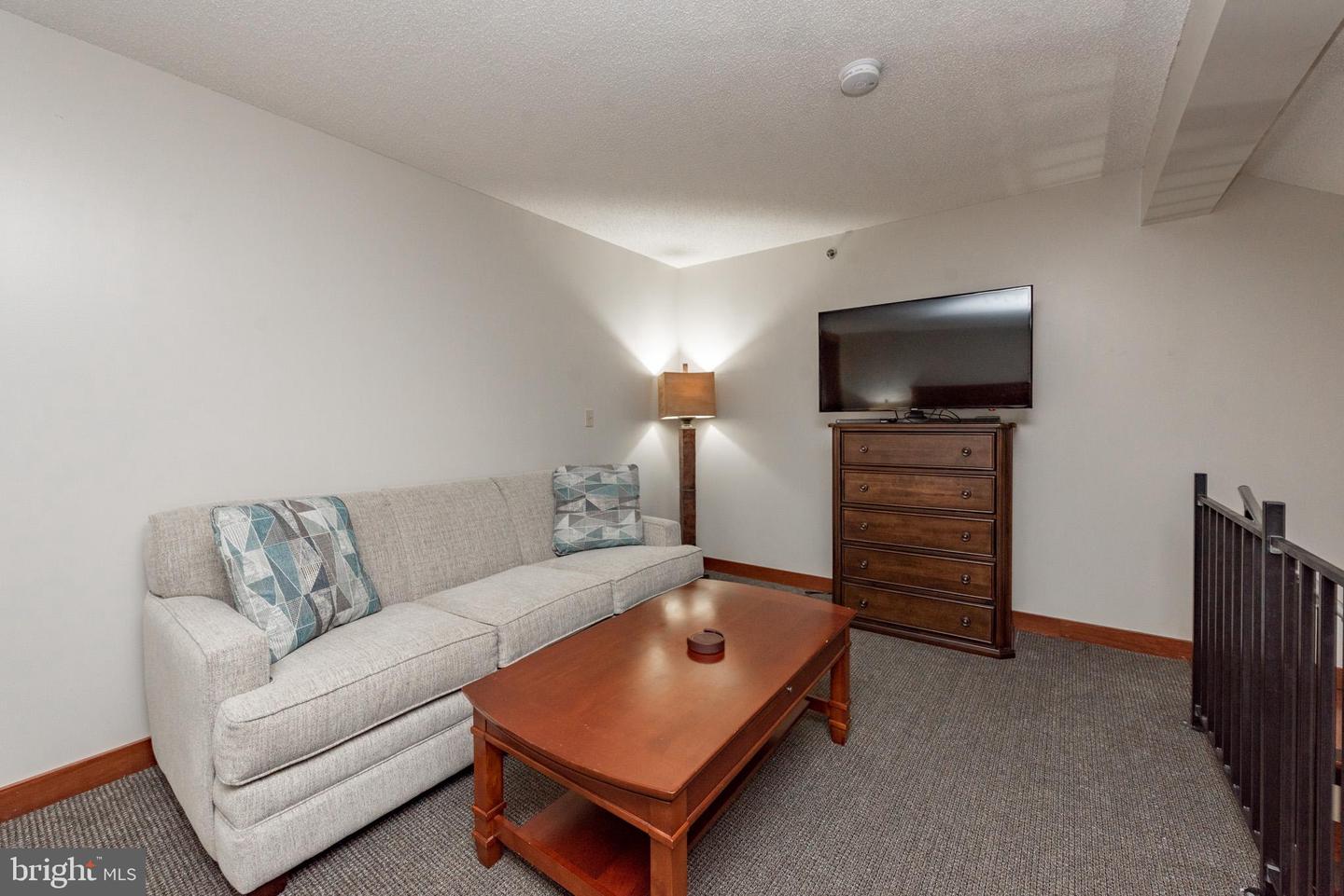 565 Glendale Rd #306 Property Photo 21