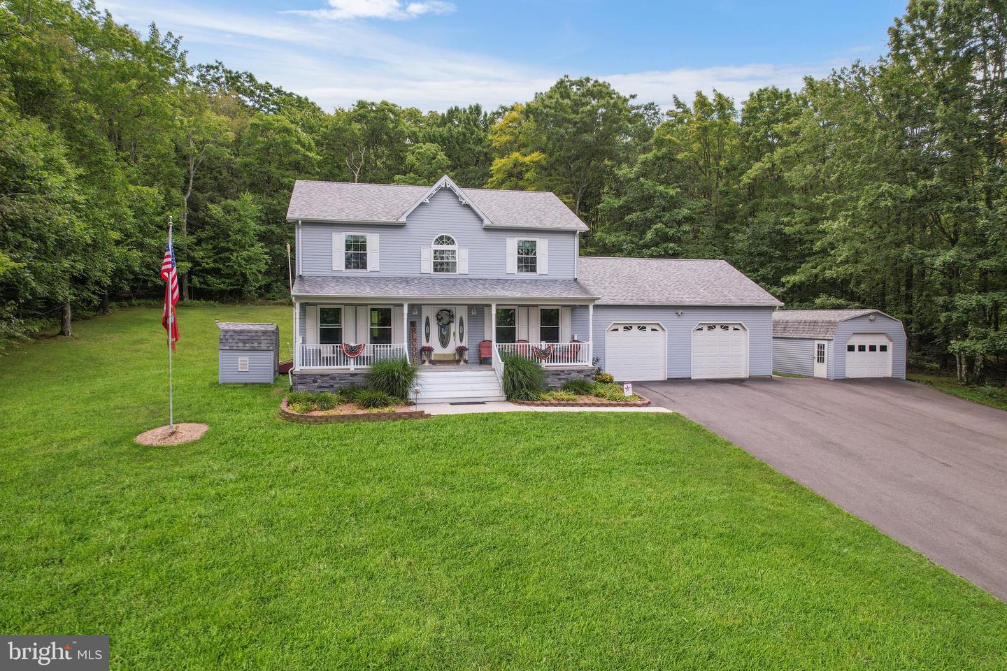 337 LAUREL WOOD DR