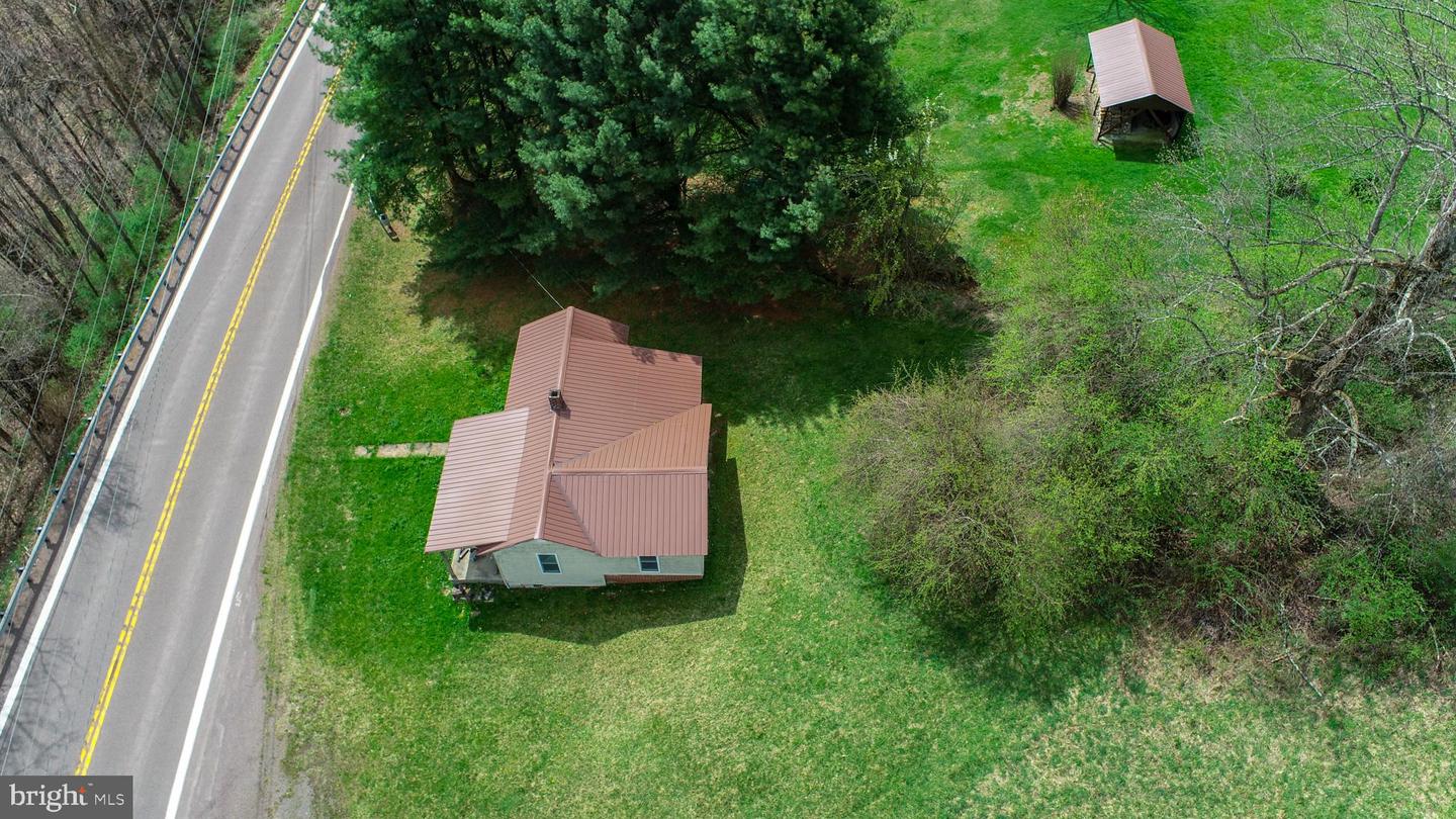 10785 Friendsville Rd Property Photo 1