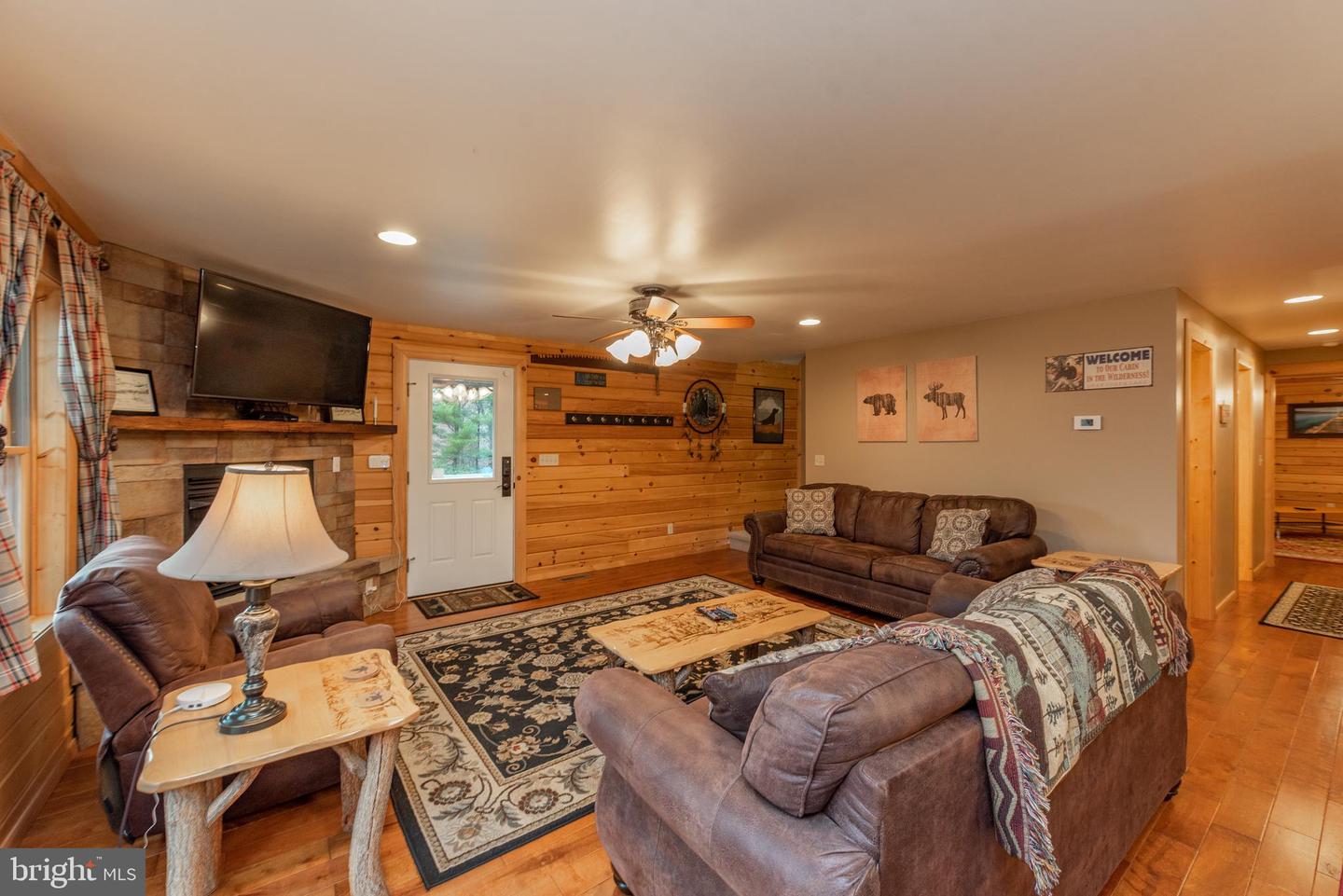 132 Fantasy Valley Ln Property Photo 8