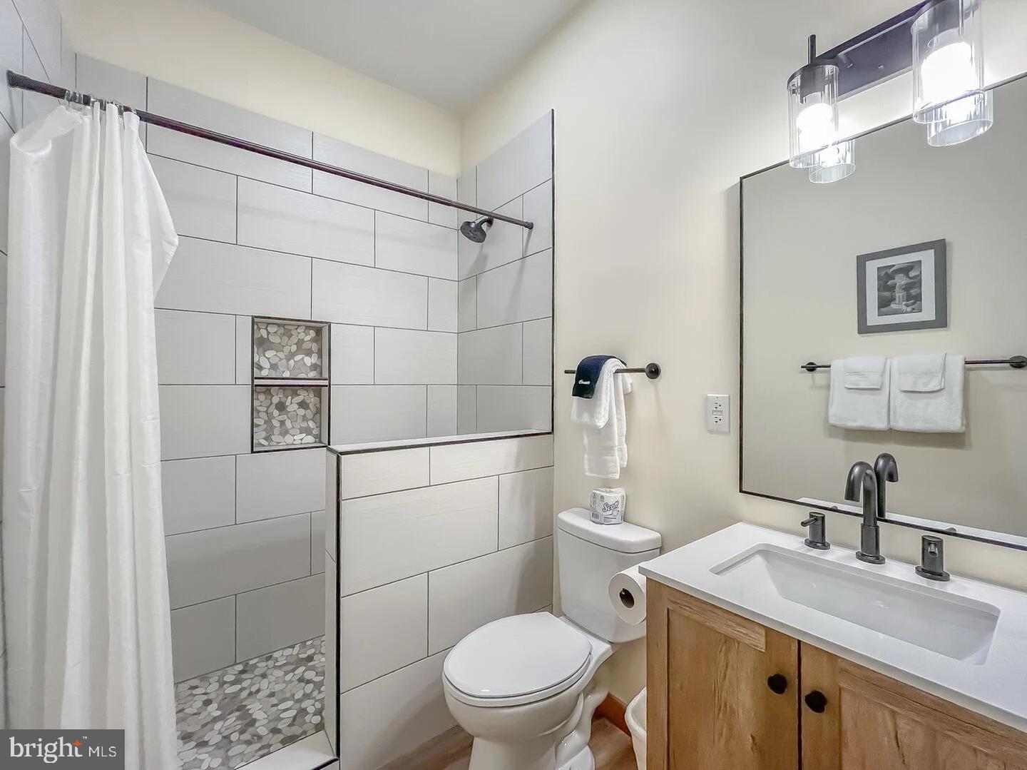 2119 Marsh Hill Rd Property Photo 19