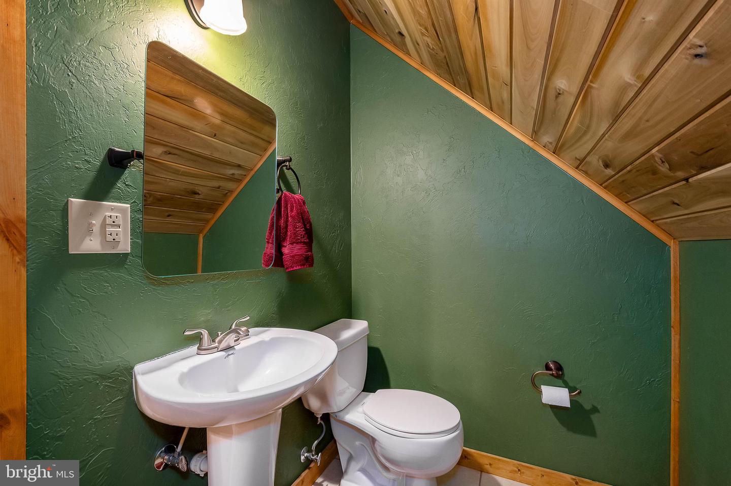 312 Moss Creek Cir Property Photo 36