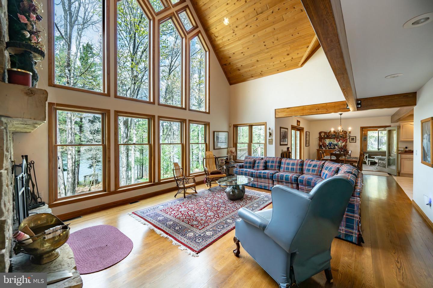 389 Sawmill Hollow Rd Property Photo 5