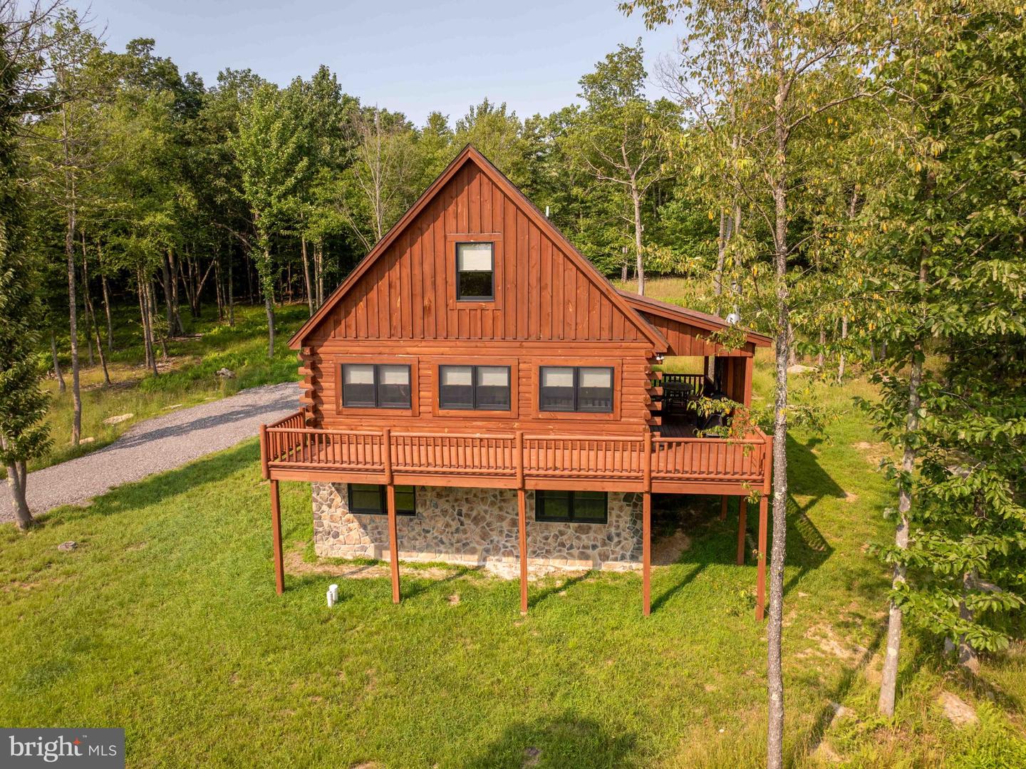 50 Blue Mountain View Property Photo 2