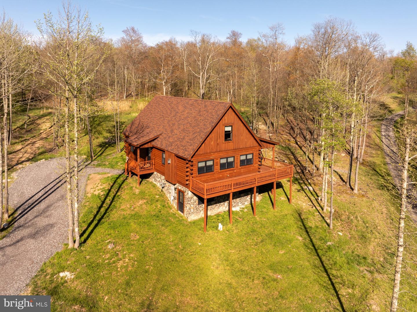 50 Blue Mountain View Property Photo 4