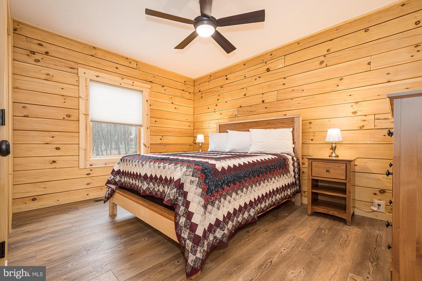 50 Blue Mountain View Property Photo 12