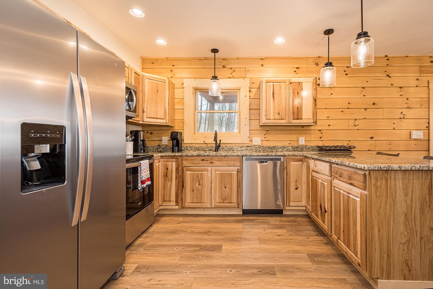 50 Blue Mountain View Property Photo 15