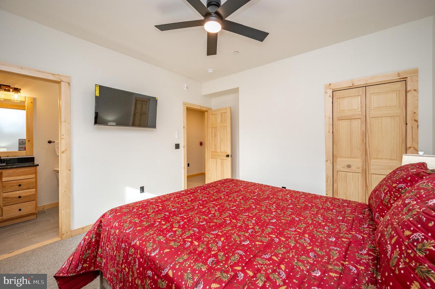 985 N Camp Rd Property Photo 49