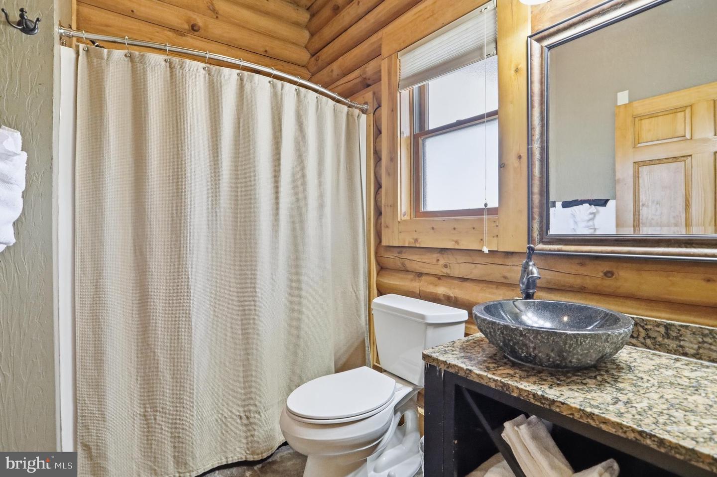 305 Cabin Lodge Rd Property Photo 12