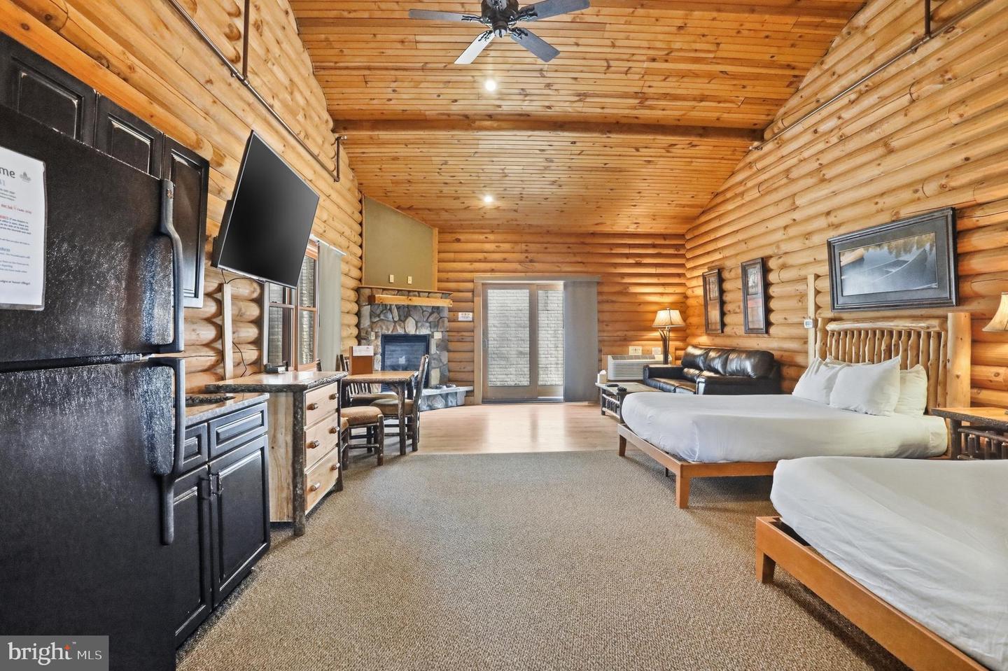 305 Cabin Lodge Rd Property Photo 13