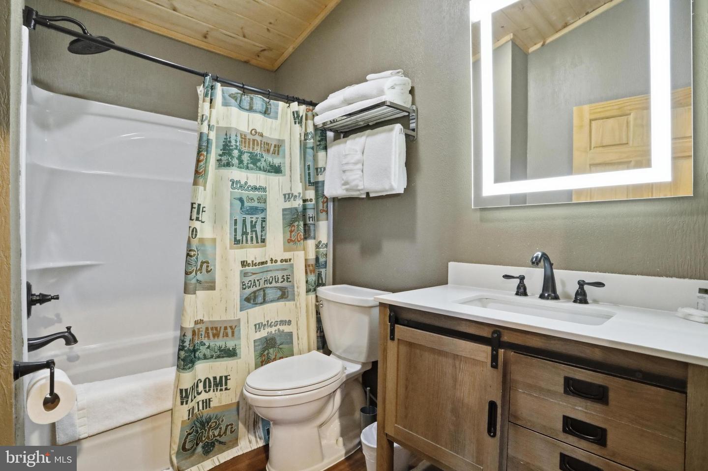 17 Grandview Blvd Property Photo 8