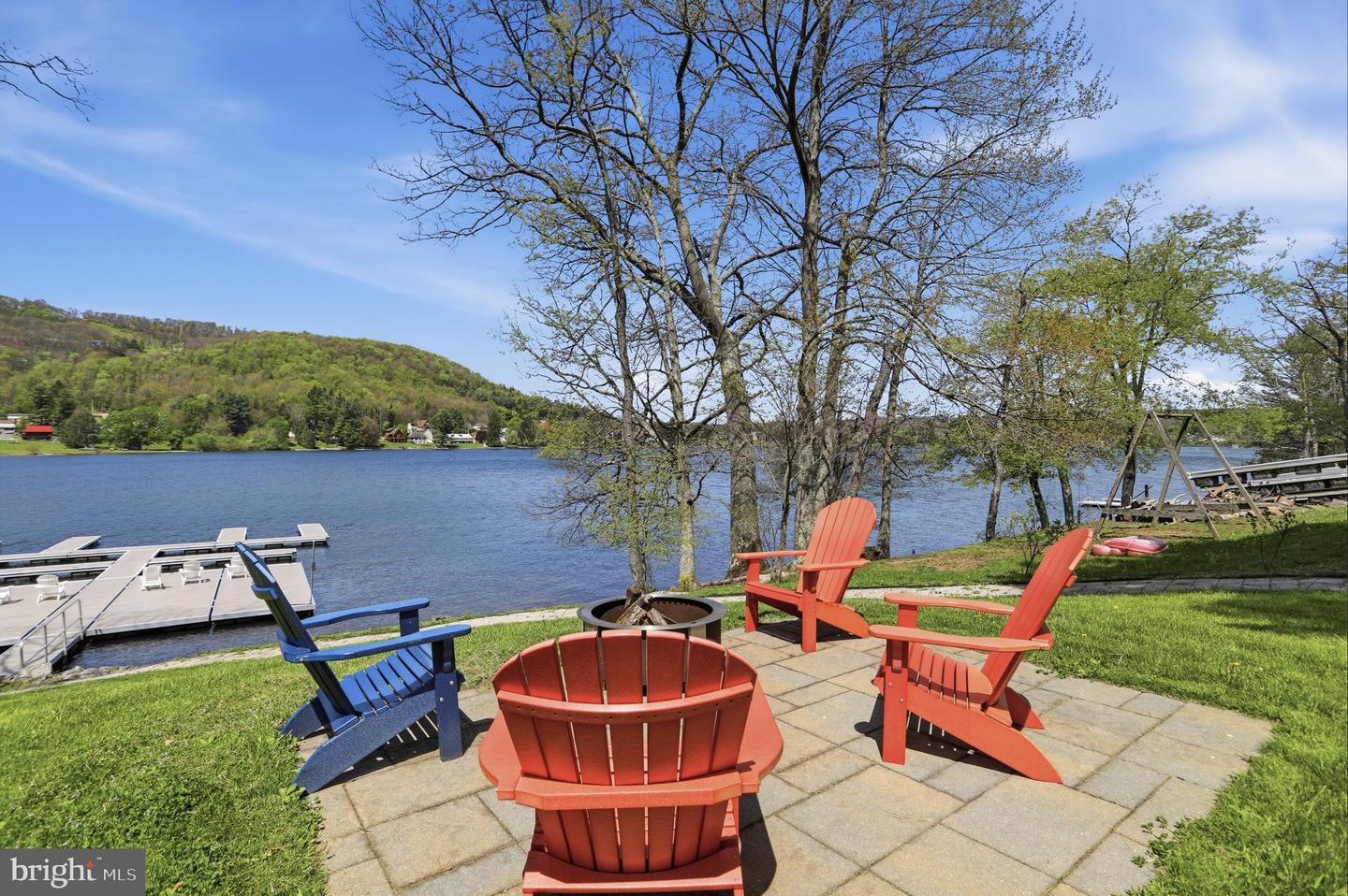 38 Lakeside Village Lane Property Photo 15