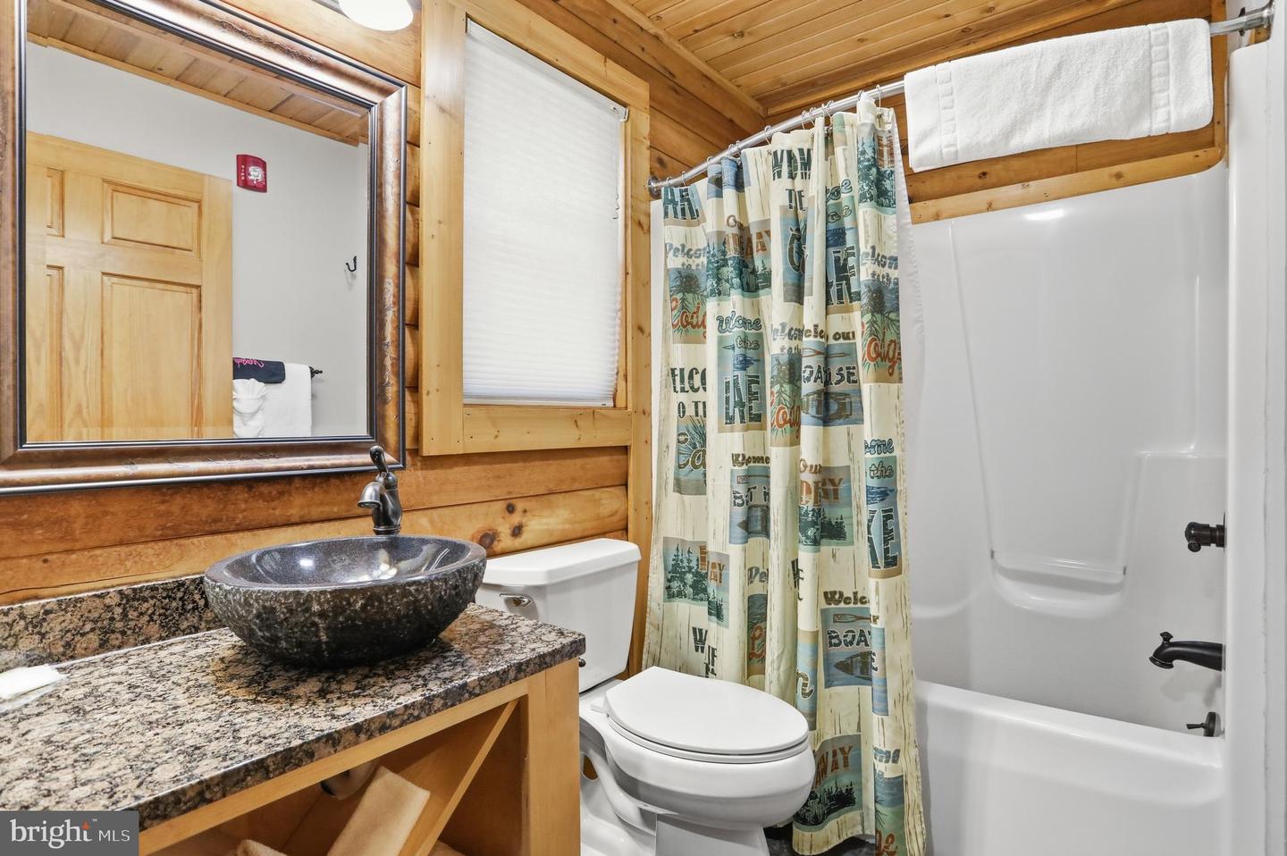 277 Cabin Lodge Rd Property Photo 8