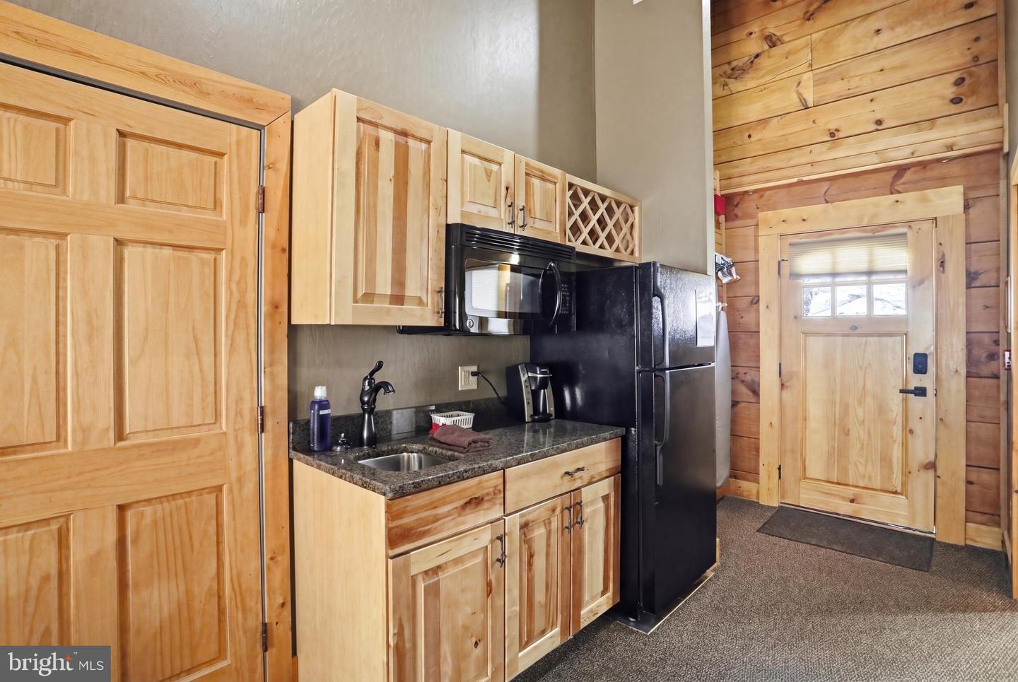 315 Cabin Lodge Rd Property Photo 13