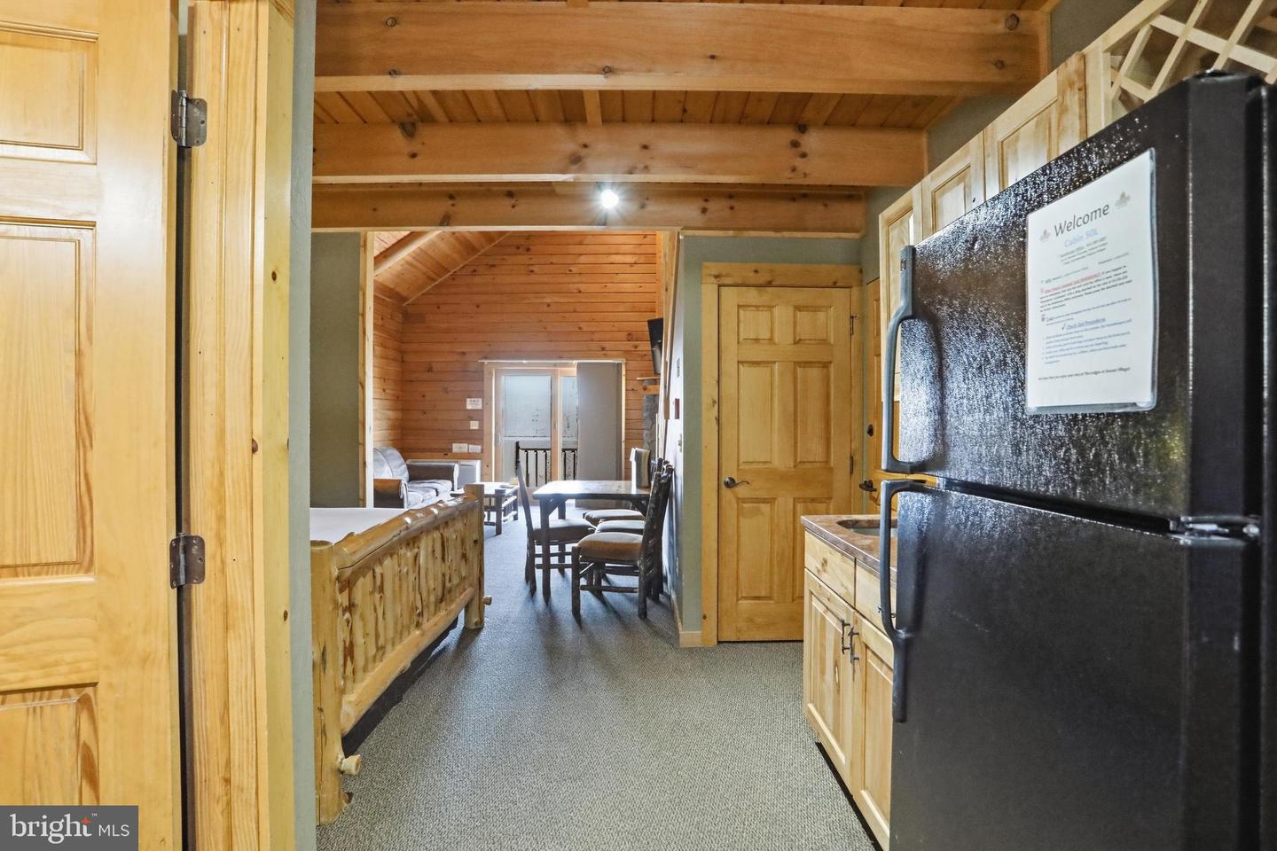 211 Cabin Lodge Rd Property Photo 29