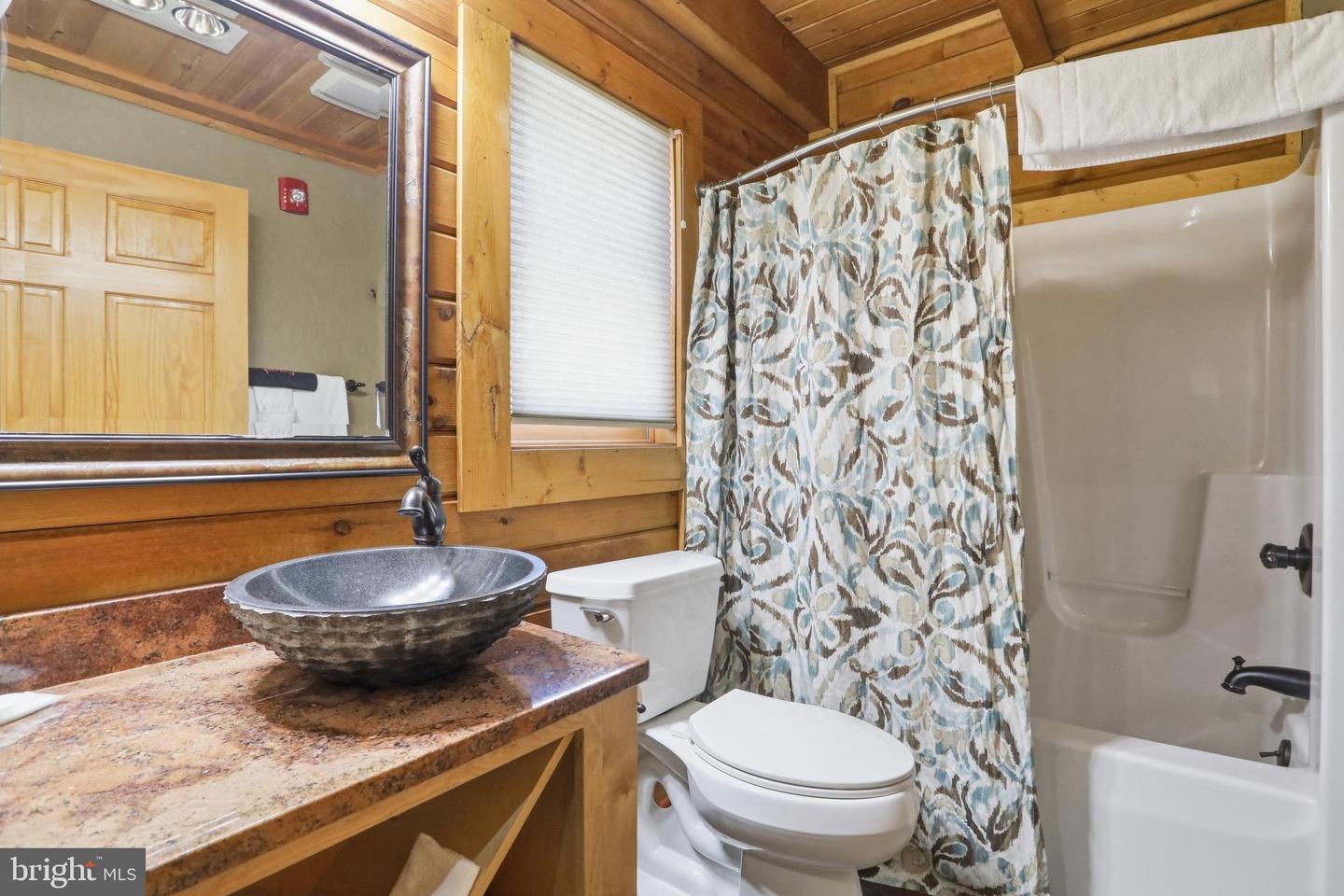211 Cabin Lodge Rd Property Photo 33