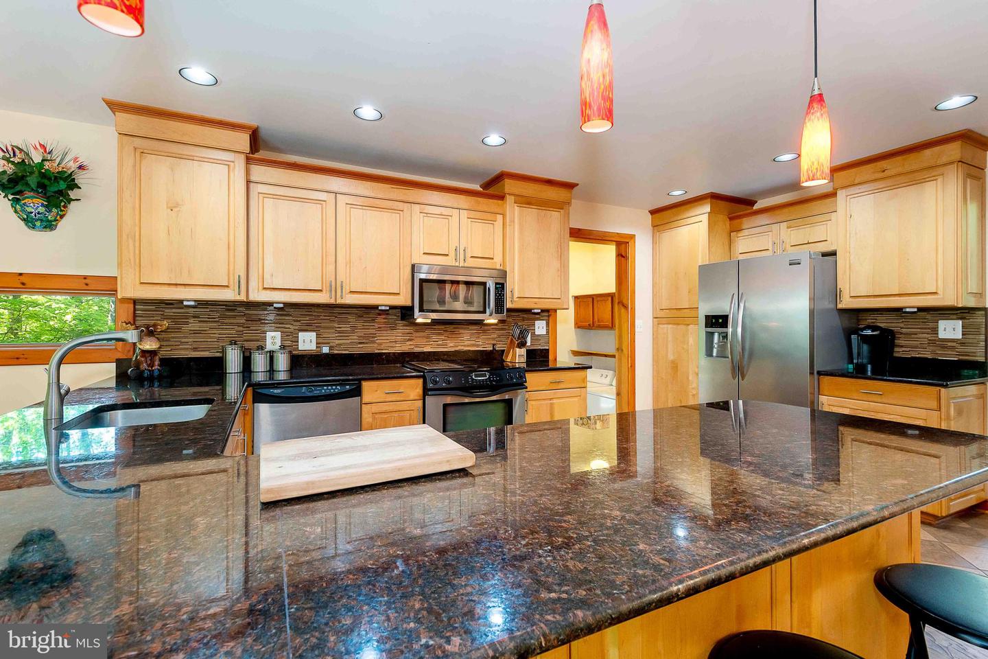122 Woodlands Hill Ln Property Photo 11