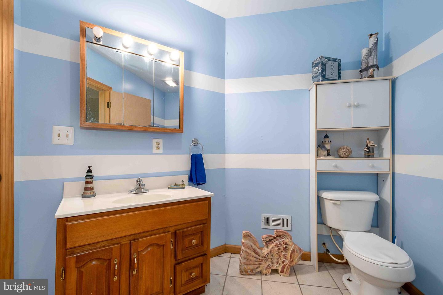 122 Woodlands Hill Ln Property Photo 40